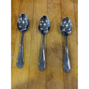 Vintage Reed & Barton Stainless Steel Teaspoons Ribbon Crest Pattern Elegant Din